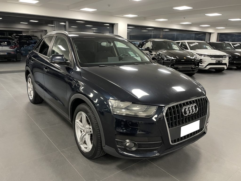 AUDI Q3 2.0 TDI 140 CV Business Tetto / Gancio Traino