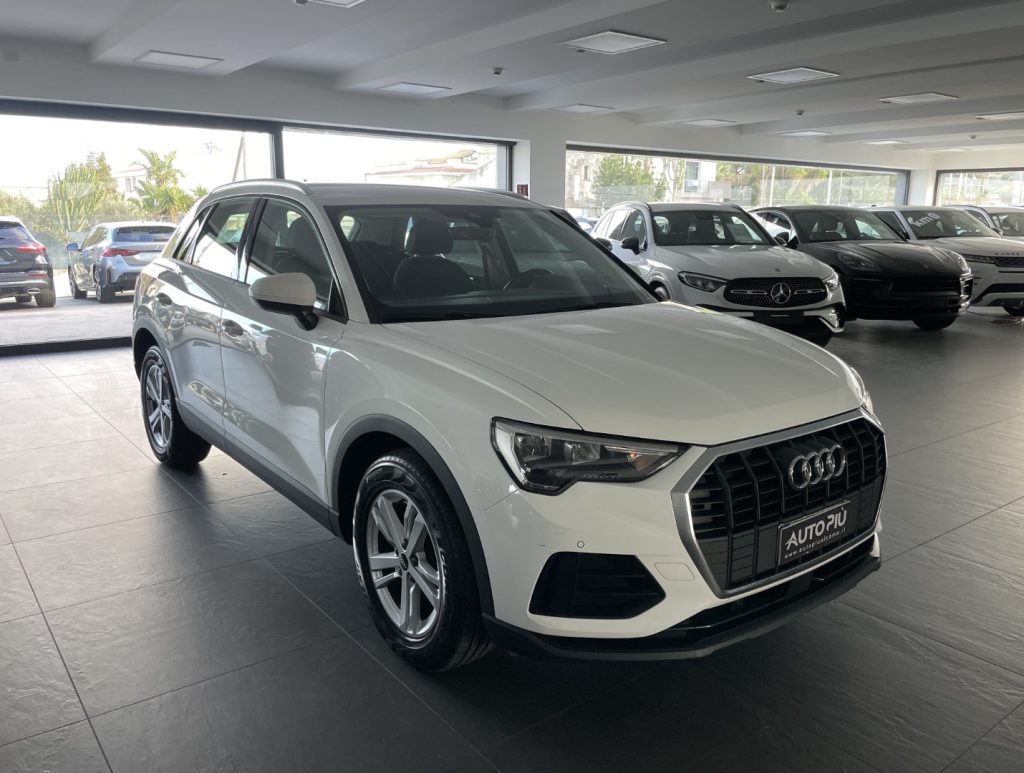 AUDI Q3 2.0 TDI 150 CV Business